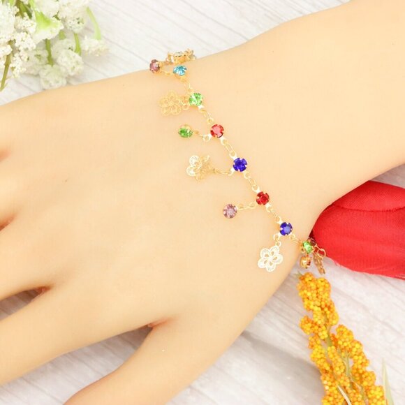 "Trendy Handmade Bracelet – A Thoughtful Gift for Girls & Women | UNVRC1203 - Picture 5 of 10